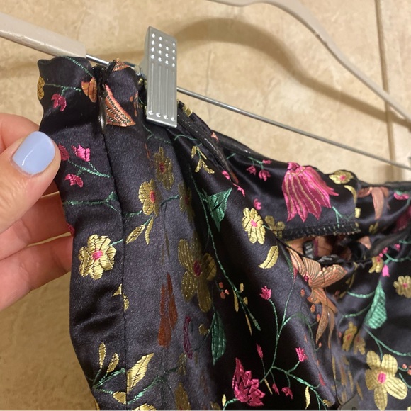 Lulu’s Floral Strapless Dress - Picture 9 of 13